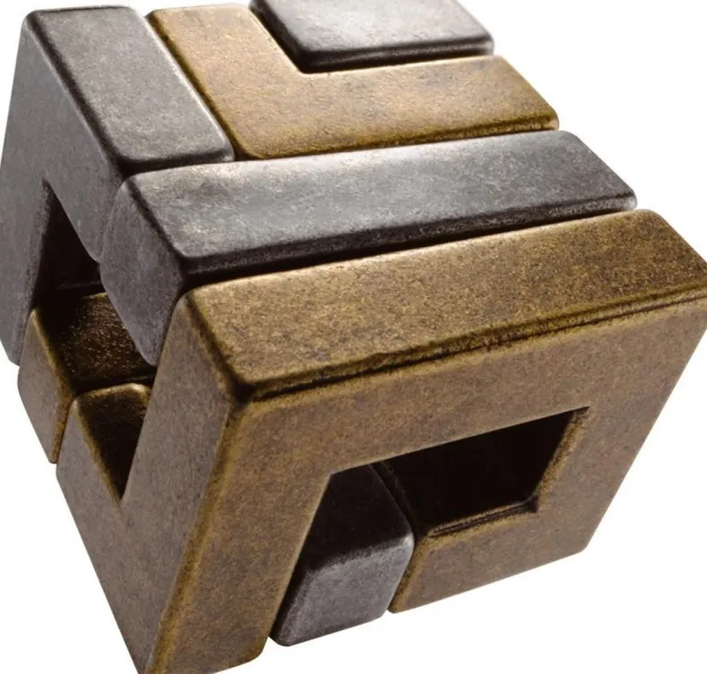 Huzzle Cast Puzzle - Coil (level 4)