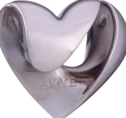 Huzzle Cast Puzzle - Love (level 1)